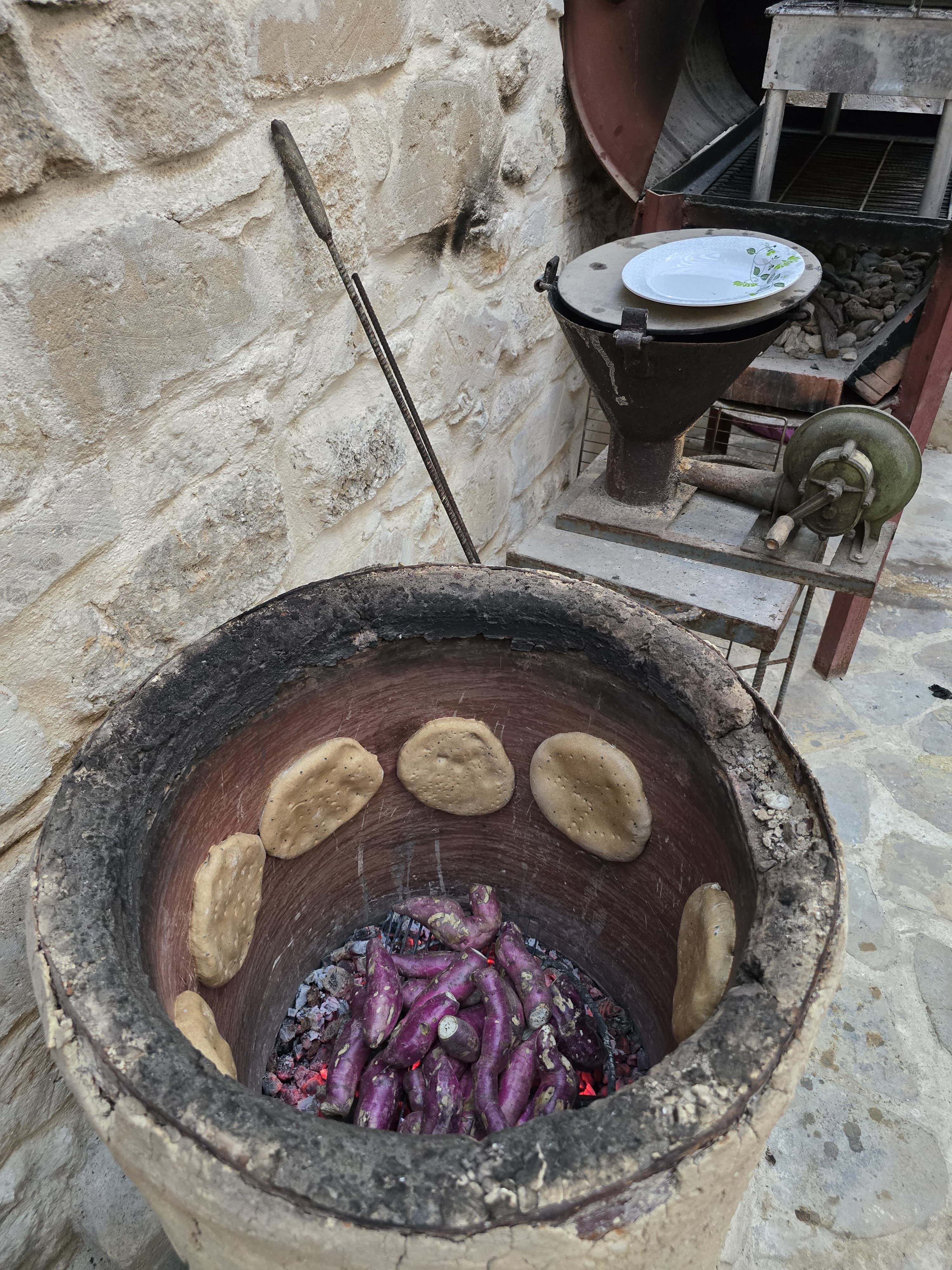 Omán - Výlet do Kufan Home & tradiční pečení chleba - foto 4